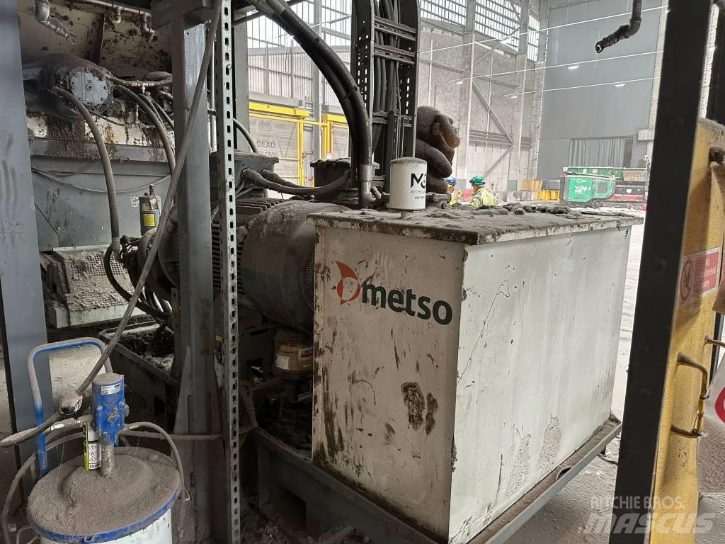 Metso 4000 S Stroji za razrez odpada