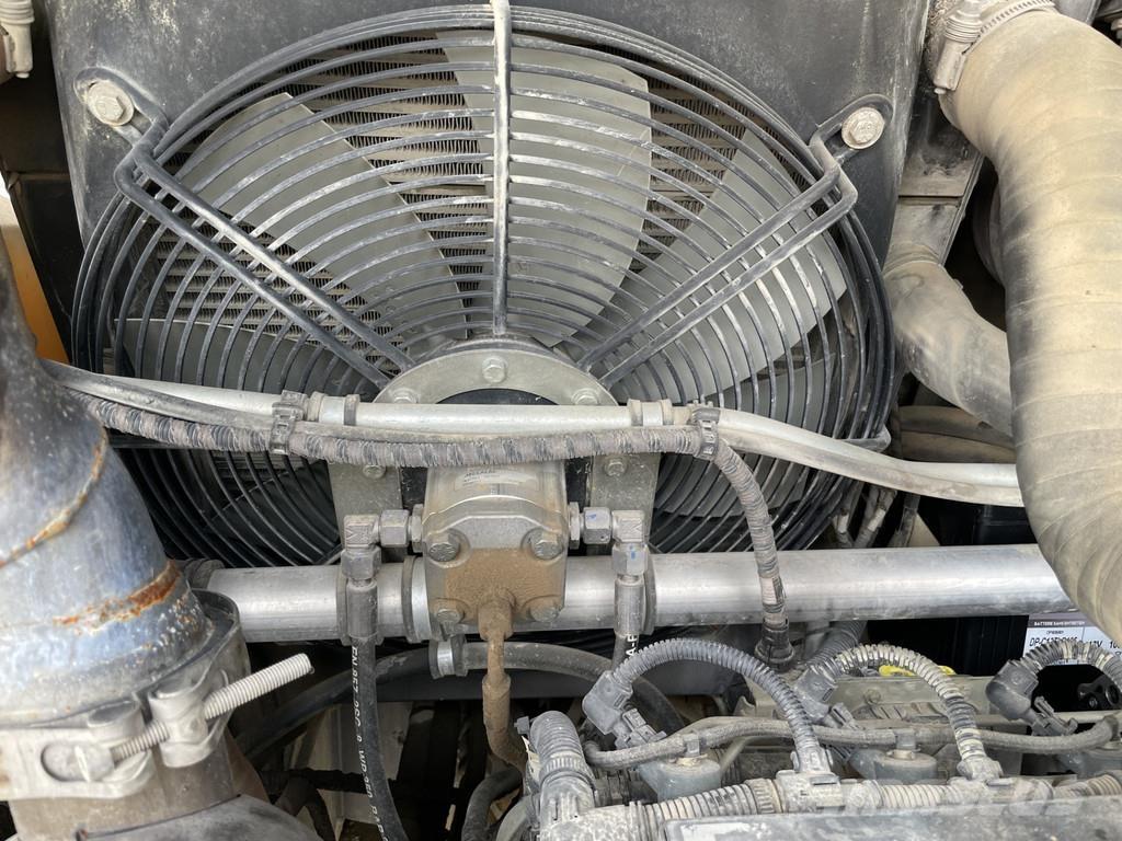 Mecalac AS 700 Kolesni nakladalci