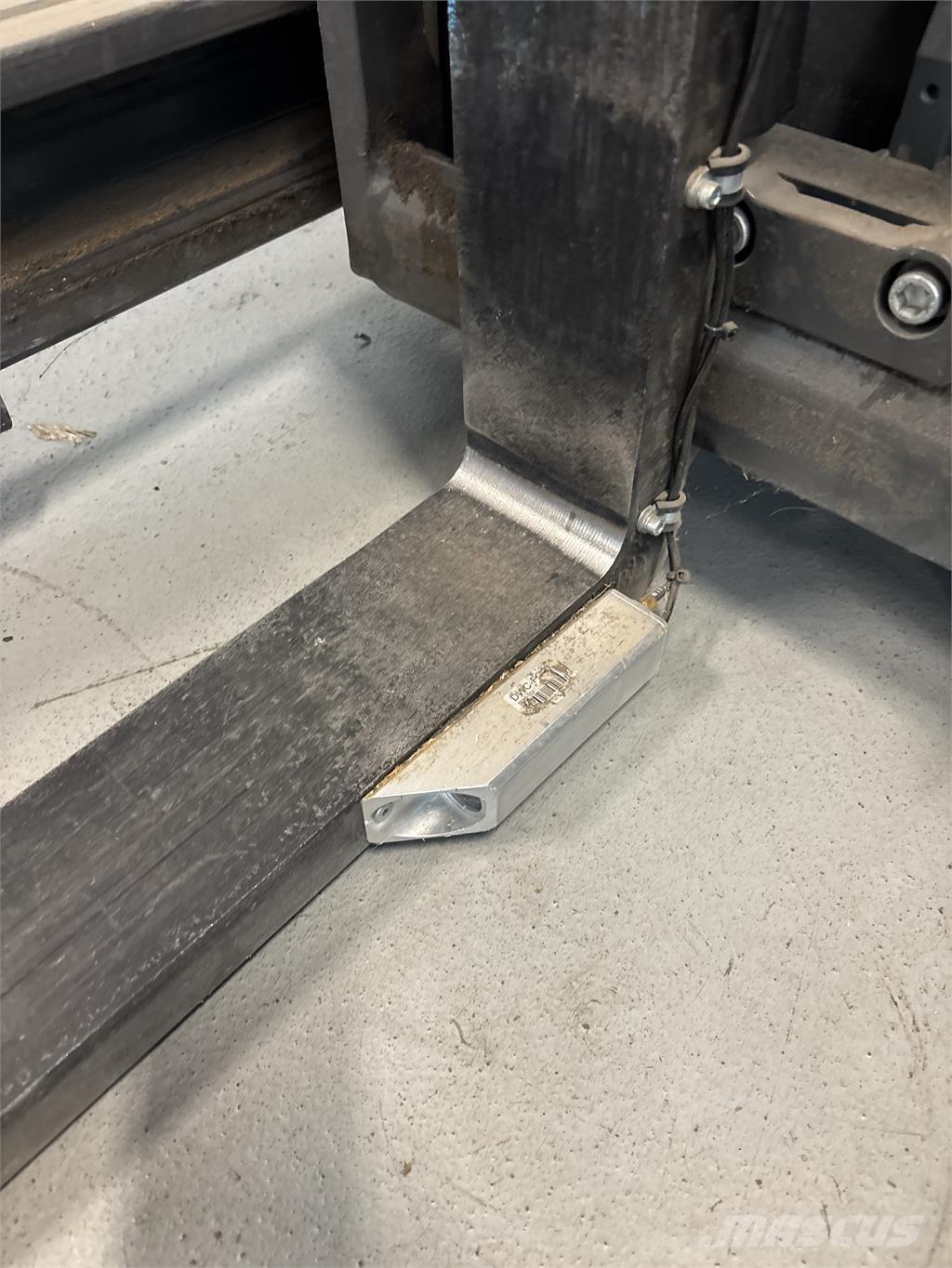 Atlet ULS140 Viličarji s pomičnim teleskopom