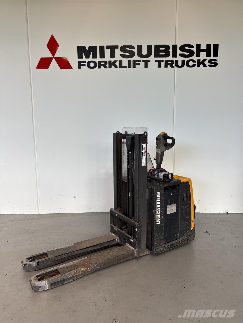 Atlet PDP200 Samopogonski ročni viličarji