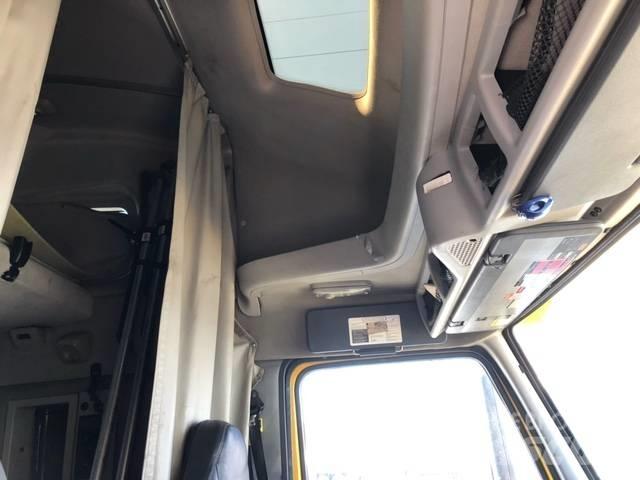 Volvo VNL Vlačilci