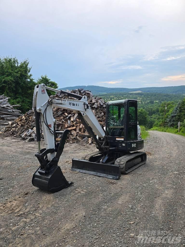Bobcat E 42 Mini bagri <7t