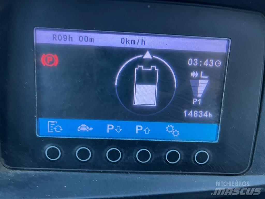 Mitsubishi FB45 Električni viličarji
