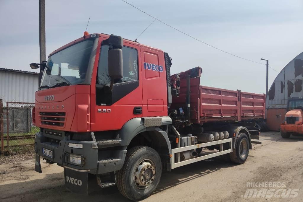 Iveco Trakker 380 Kiper tovornjaki