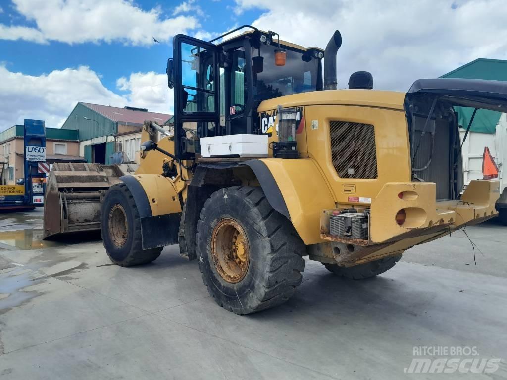 CAT 938 M Kolesni nakladalci