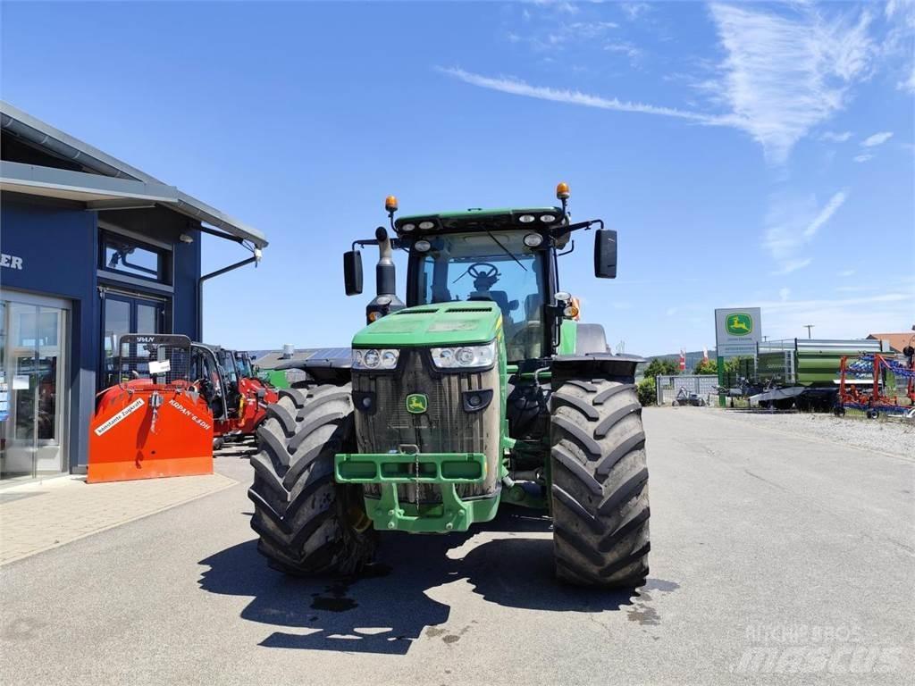 John Deere 8370R Traktorji