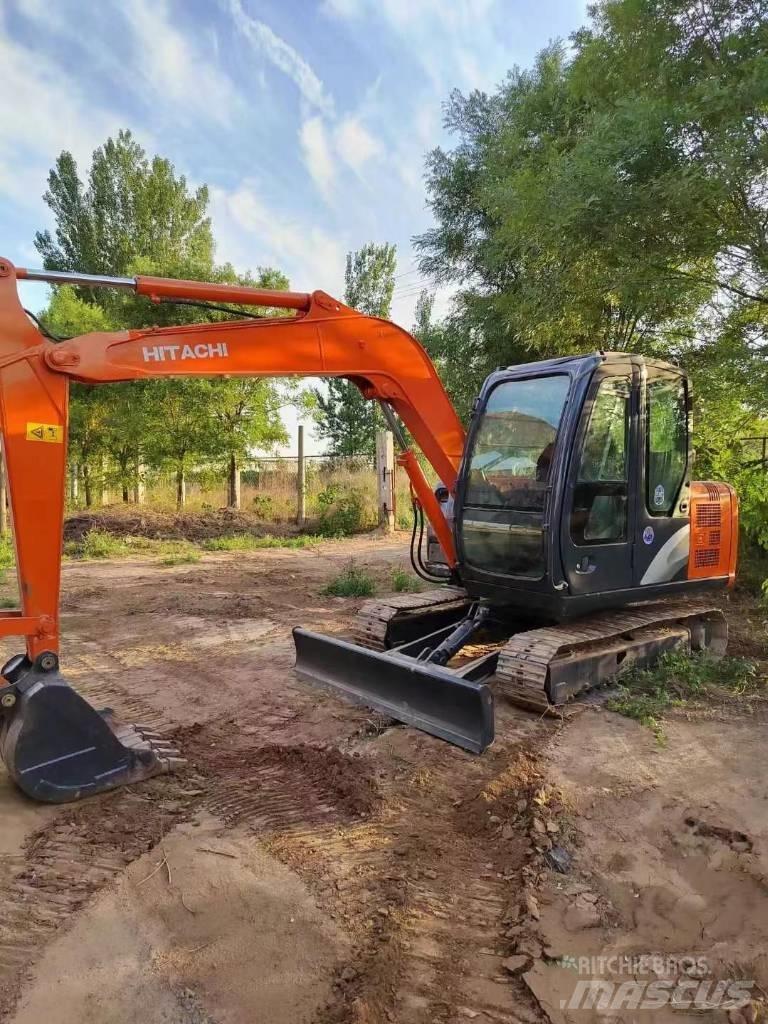 Hitachi ZAXIS60 Bagri goseničarji