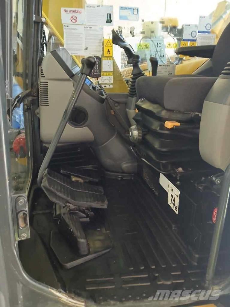 Komatsu PC78US-10 Midi bagri 7t – 12t