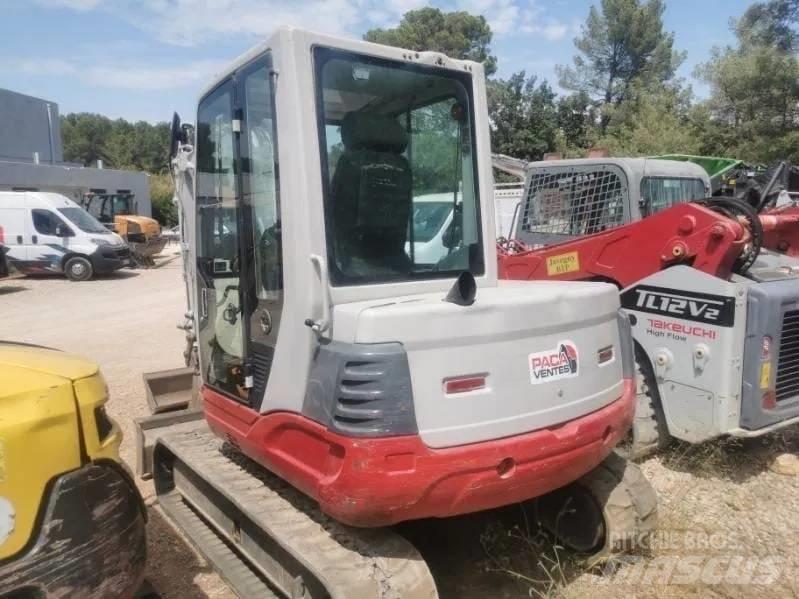 Takeuchi TB 250 Mini bagri <7t