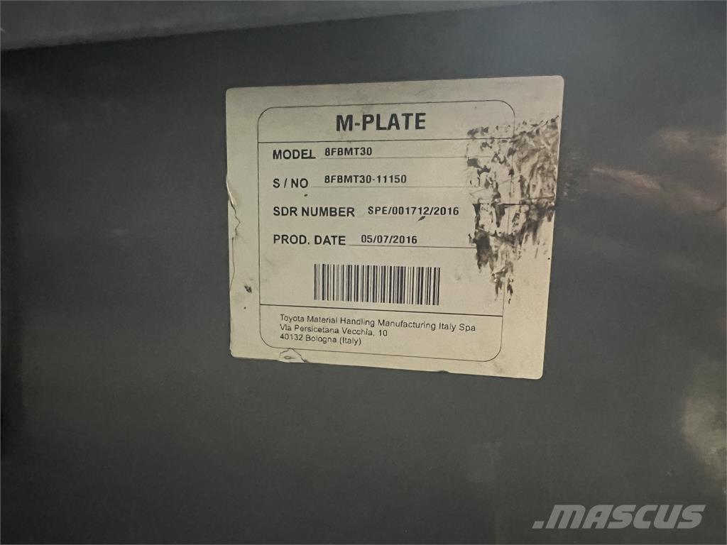 Toyota 8FBMT30 Električni viličarji