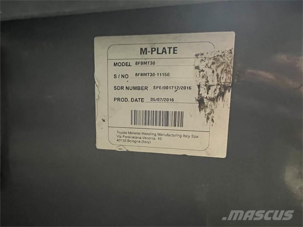 Toyota 8FBMT30 Električni viličarji