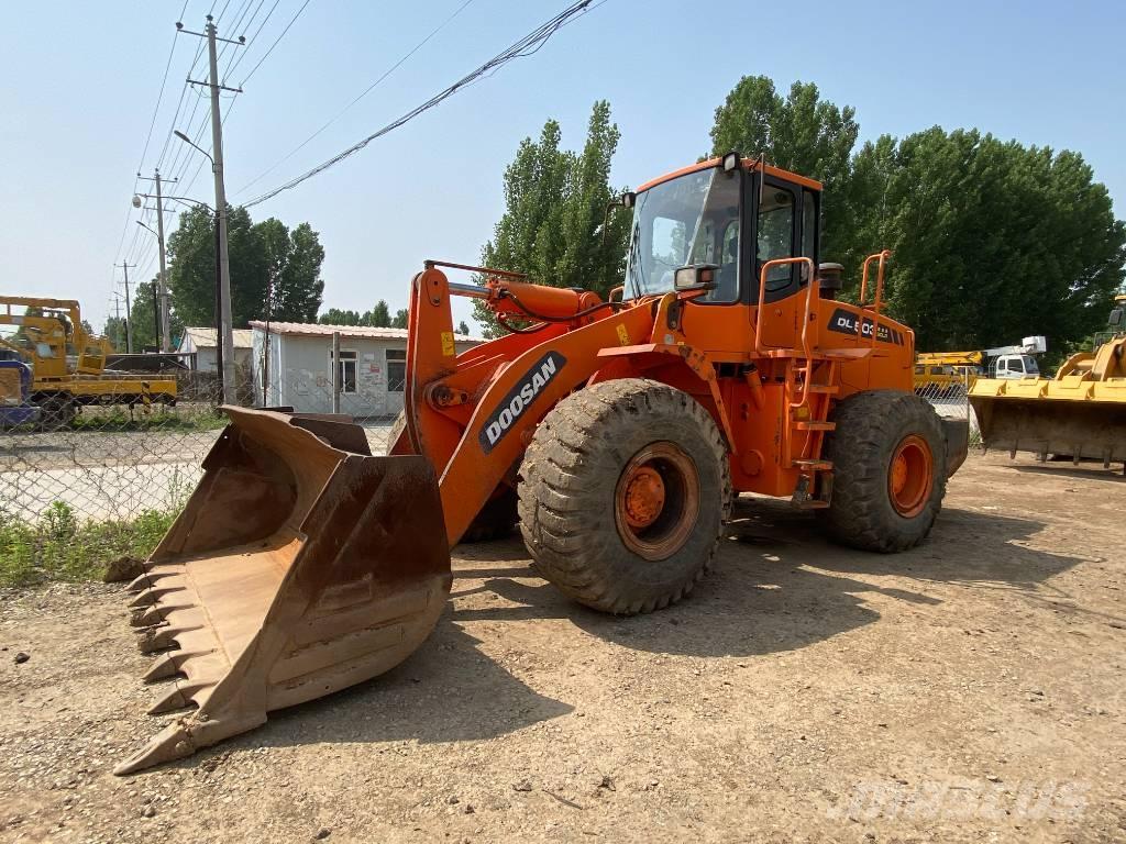 Doosan DL503 Kolesni nakladalci