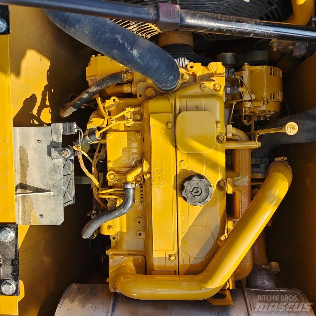 CAT 313 D Bagri goseničarji
