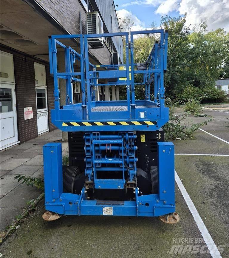 Genie GS 3369 RT Škarjaste dvižne ploščadi