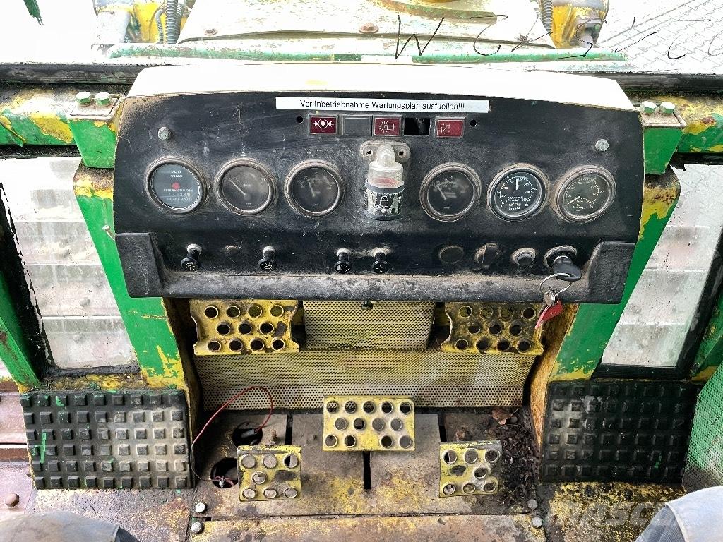 Hanomag D 600 D Buldožerji goseničarji