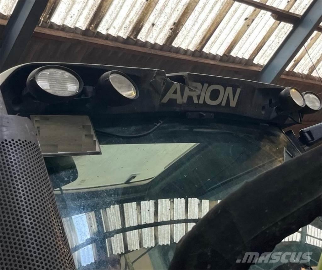 CLAAS Arion 420 Traktorji