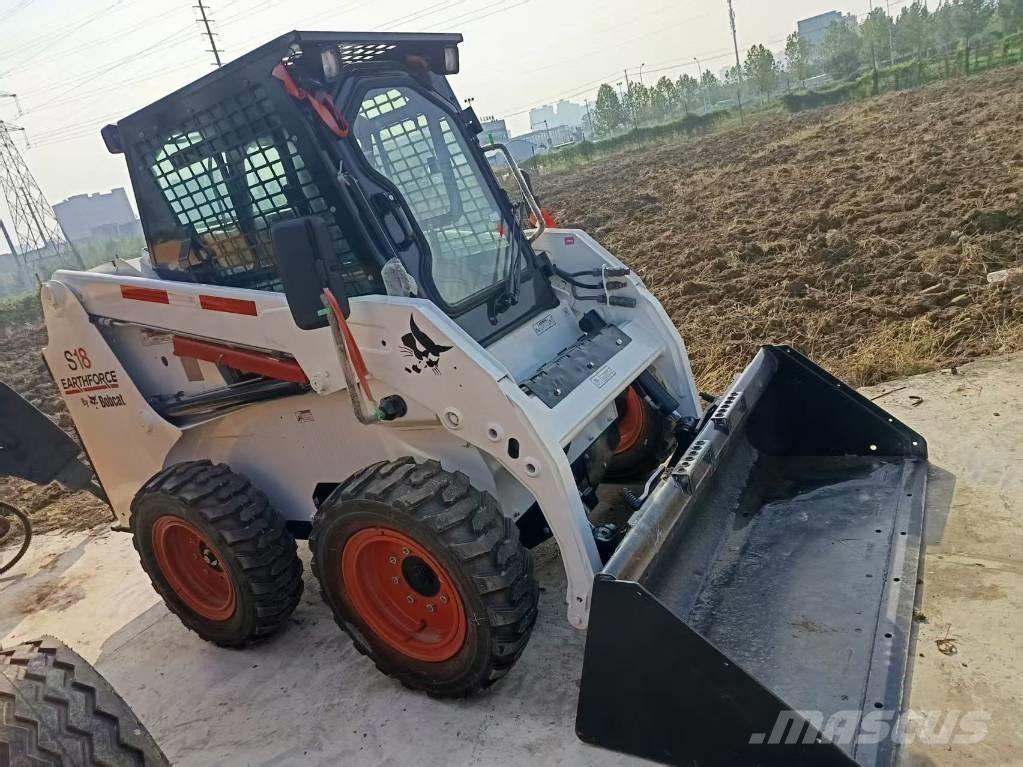Bobcat S18 Skid steer mini nakladalci