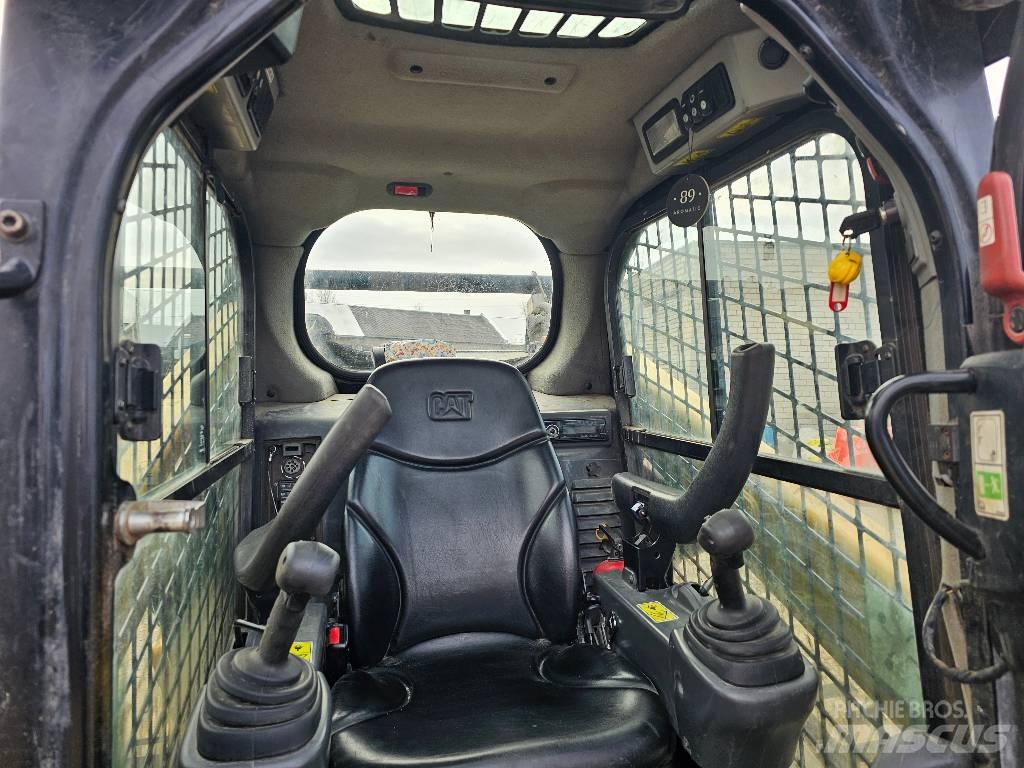 CAT 289 D Skid steer mini nakladalci