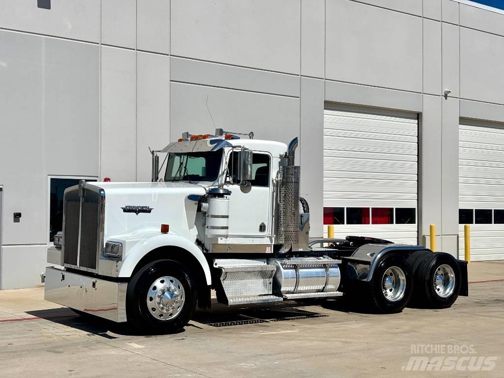 Kenworth W 900 Vlačilci