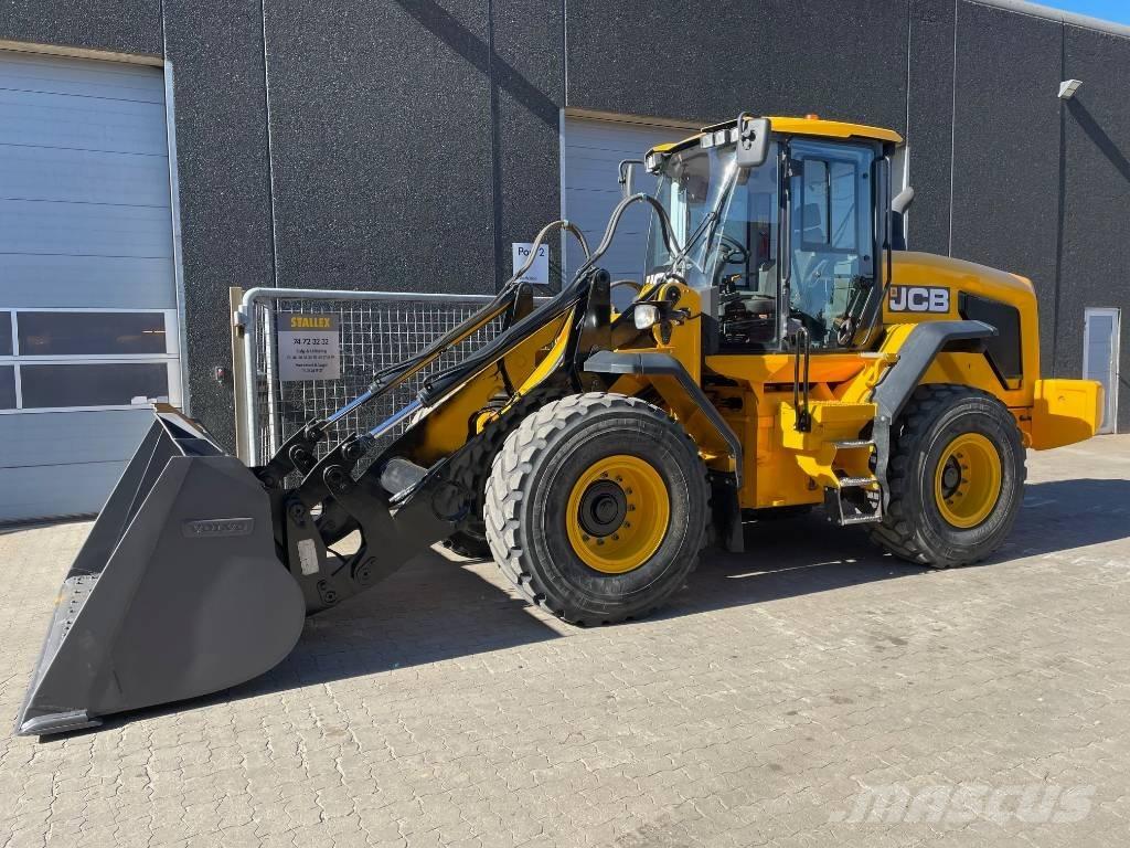 JCB 427 Kolesni nakladalci
