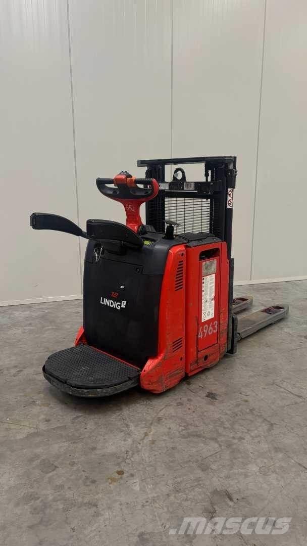 Linde D12AP Samopogonski ročni viličarji