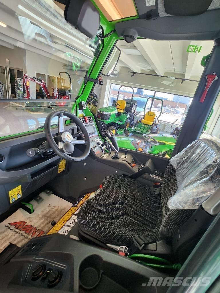 Avant 760 I Skid steer mini nakladalci