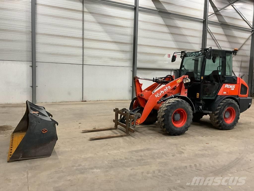 Kubota R 065 Kolesni nakladalci