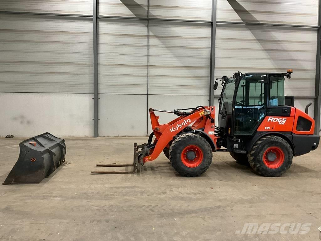 Kubota R 065 Kolesni nakladalci