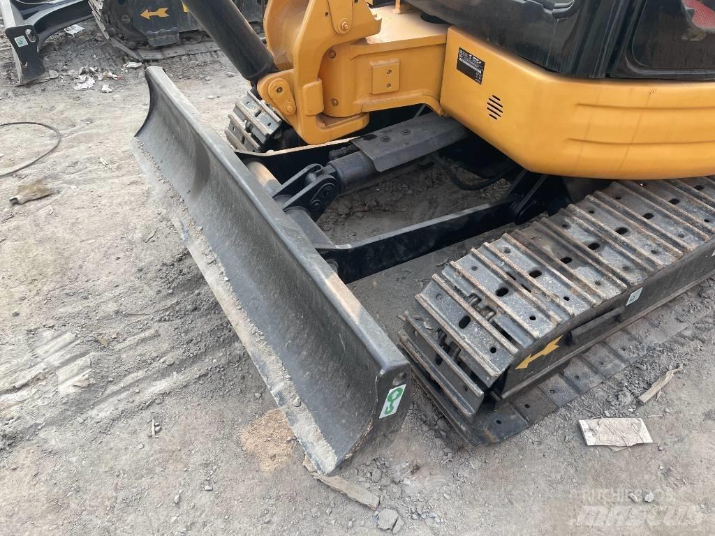 CAT 303.5ECR Mini bagri <7t