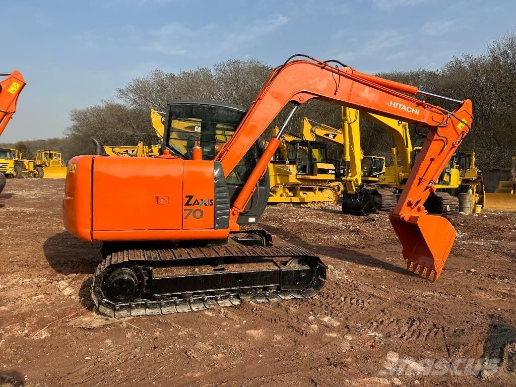 Hitachi ZX 70 Midi bagri 7t – 12t