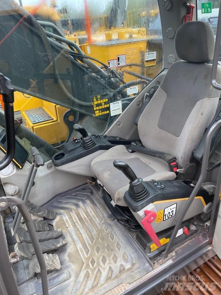 Volvo EC250EL Bagri goseničarji