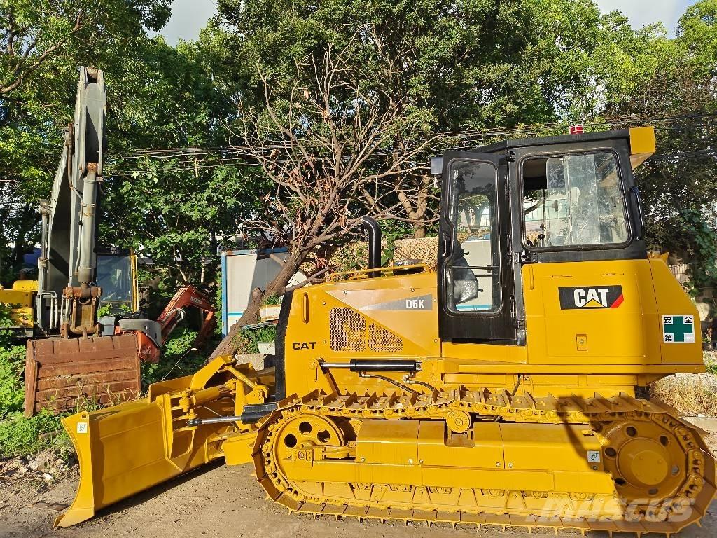 CAT D 5 K Buldožerji goseničarji