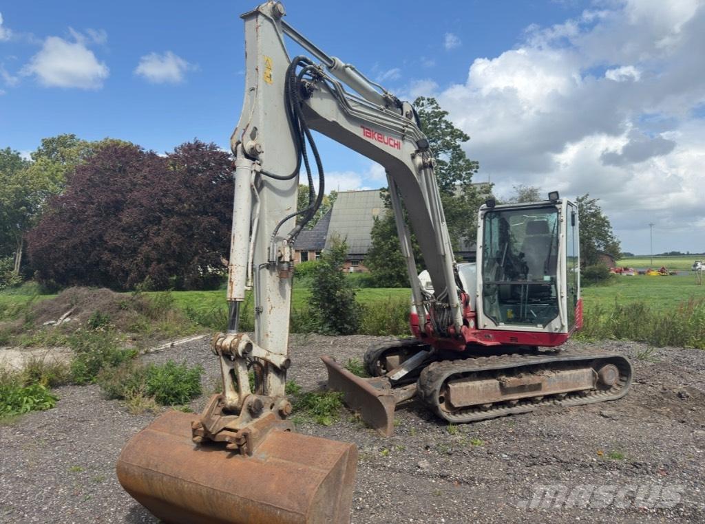 Takeuchi TB 285 Midi bagri 7t – 12t