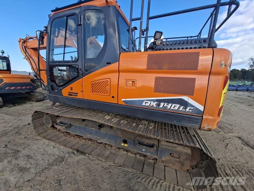Doosan DX140LC-7 Bagri goseničarji