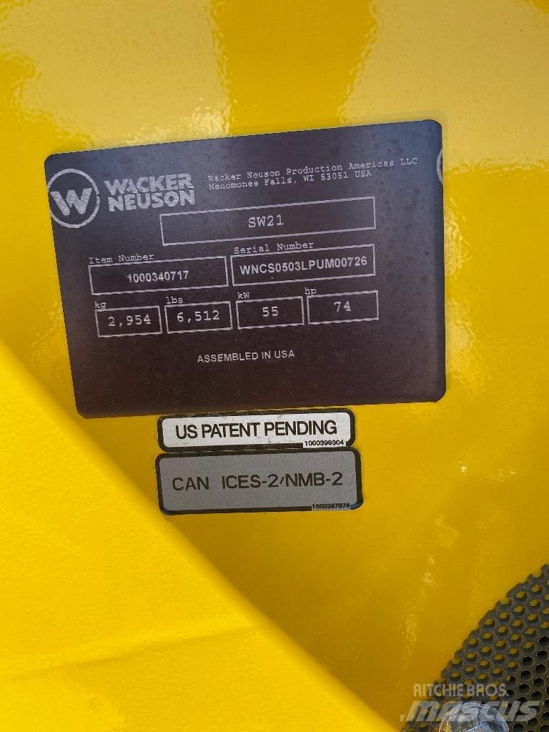 Wacker Neuson sw21 Skid steer mini nakladalci