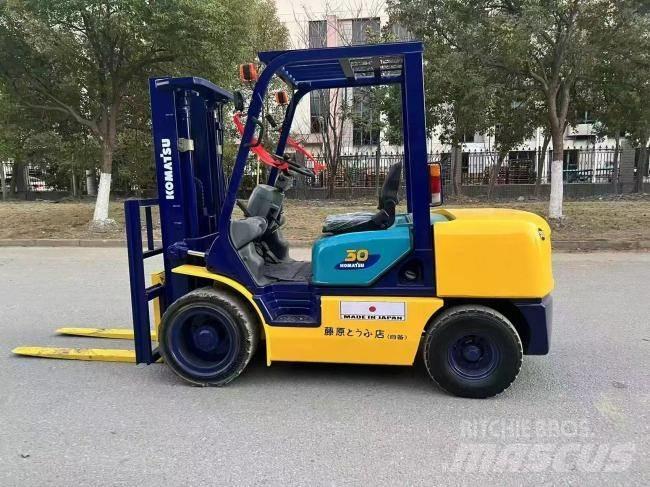 Komatsu FD 30 T-14 Dizelski viličarji