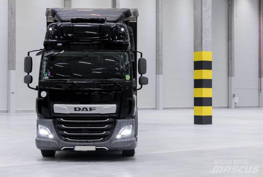 DAF CF FA370 Tovornjaki s ponjavo