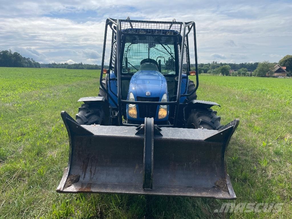 New Holland  T5050 Gozdarski traktorji