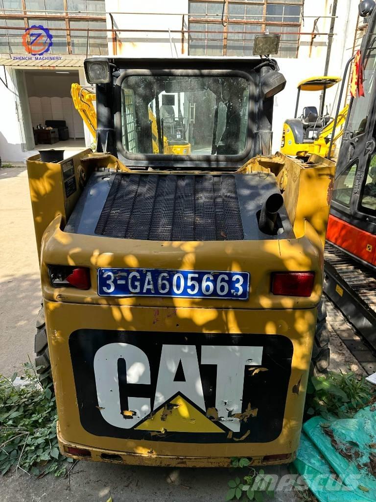 CAT 226 B Skid steer mini nakladalci