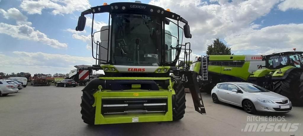 CLAAS LEXION 6800 Kombajni
