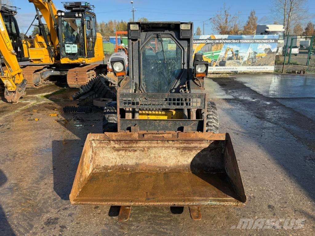 New Holland LS 170 Skid steer mini nakladalci