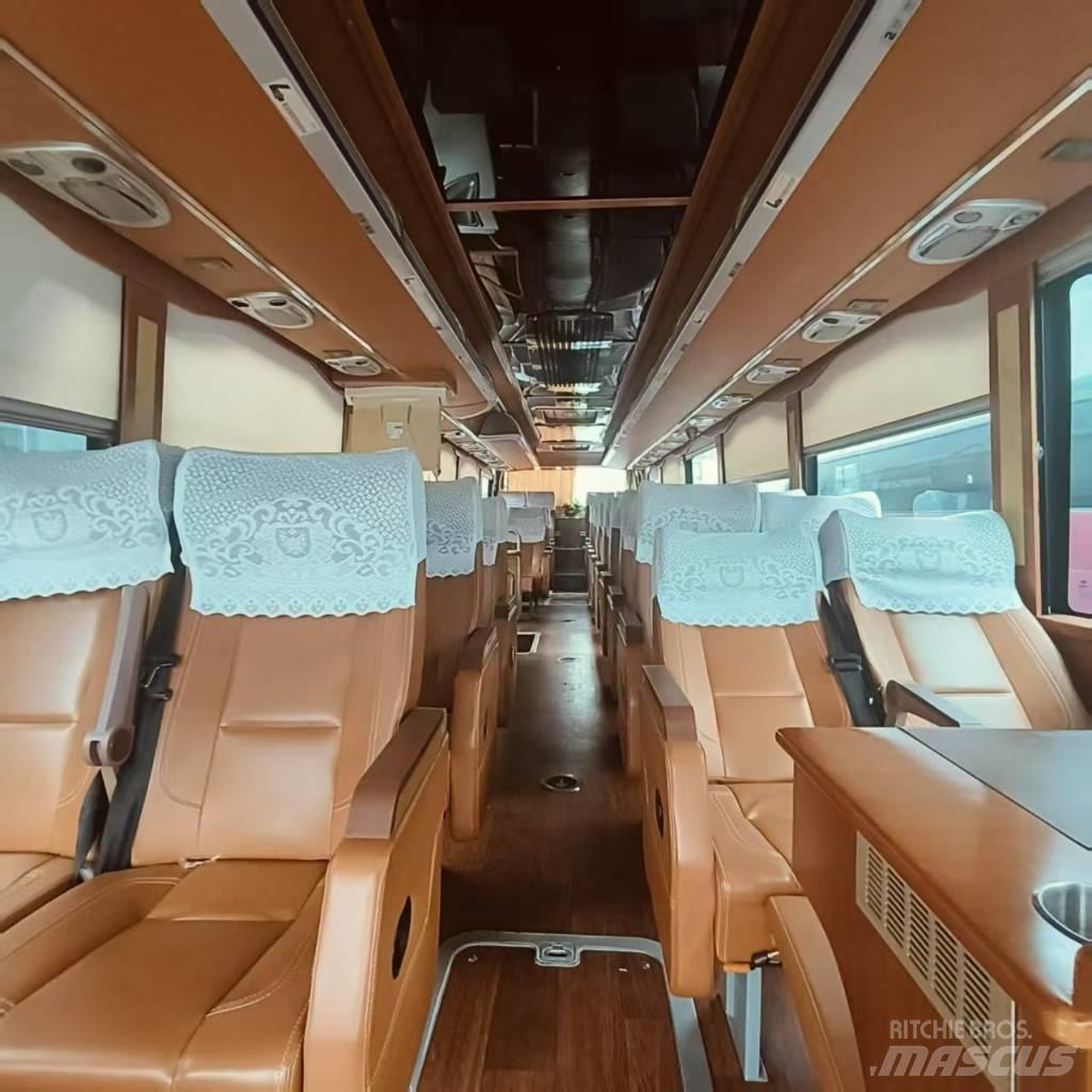 Yutong ZK6122HQ5Y Potovalni avtobusi