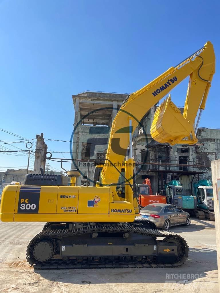 Komatsu PC 300 Bagri goseničarji