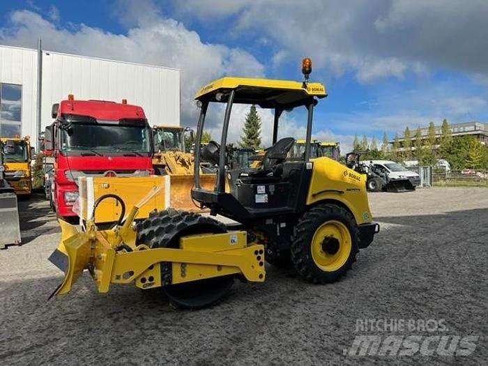 Bomag BW 124 PDH-5 Ostali priključki in naprave za pripravo tal