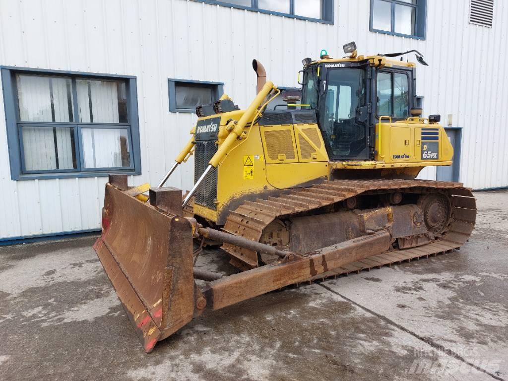 Komatsu D65PX-18 Buldožerji goseničarji