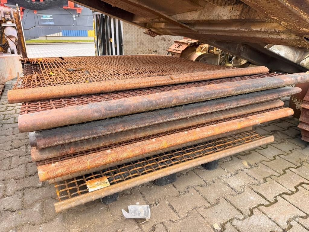 Sandvik QA331 NVT Mobilna sita