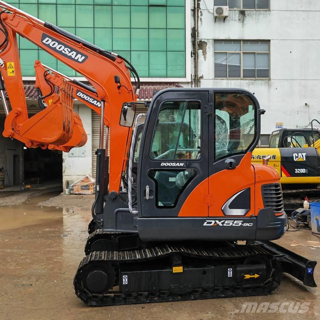 Doosan DX 55 Mini bagri <7t