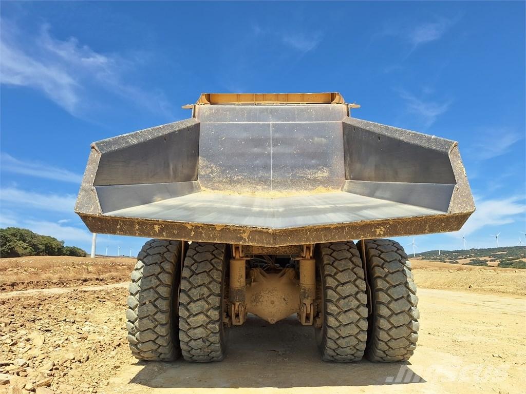 Komatsu HD 605-7E0 Togi demperi