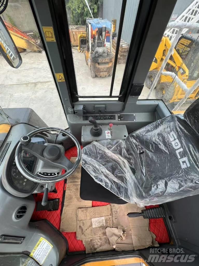SDLG LG 956 L Kolesni nakladalci
