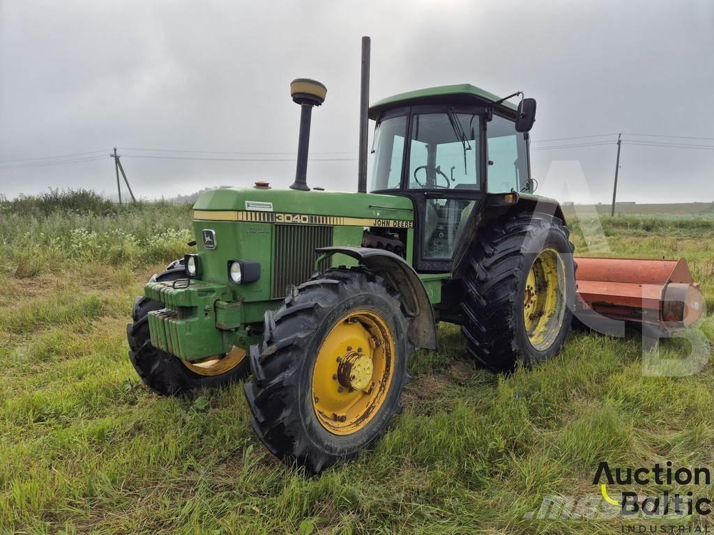John Deere MFWD Traktorji